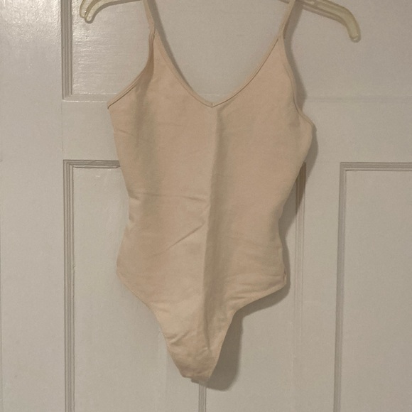 Aritiza Sunday Best annie bodysuit size small new light pink - Picture 2 of 5